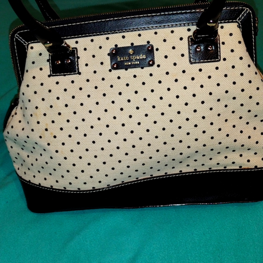 Black and cream hand bag